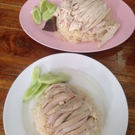 เมนูของร้าน ข้าวมันไก่ ไหหลำ รามอินทราซอย 5