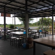 บรรยากาศ ครัวพ่อชุม