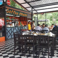 บรรยากาศ Ruean Phu Kan