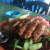 เมนูของร้าน ข้าวขาหมูเยอรมัน (แห่งเดียวในโลก)