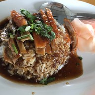 เมนูของร้าน ครัวพ่อชุม
