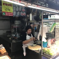 บรรยากาศ โต๊ะ ขนมจีบ - ซาลาเปา ฮาลาล ตลาดสด ห้วยขวาง