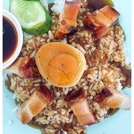 ก๋วยจั๊บเมืองทอง