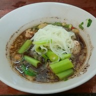 เมนูของร้าน หนิง ก๋วยเตี๋ยวเรือ