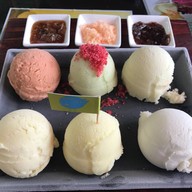 เมนูของร้าน บาร์ไอติม เขาใหญ่