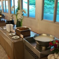 ห้องอาหารอัญมณี