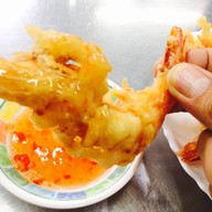 เมนูของร้าน ต้นเย็นตาโฟกุ้งทอด