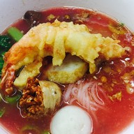 เมนูของร้าน ต้นเย็นตาโฟกุ้งทอด