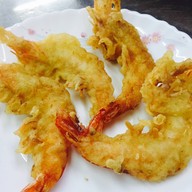 เมนูของร้าน ต้นเย็นตาโฟกุ้งทอด