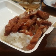 หน่อย หน่อย ข้าวหมูทอด