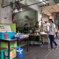 ตุ๊กโภชนา สะพานวันชาติ