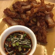 เมนูของร้าน น้ำพริกหมูโคราช สำนักงานใหญ่