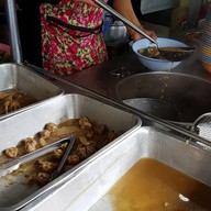 ปิง ก๋วยเตี๋ยวไก่มะระ