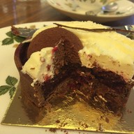 เมนูของร้าน Harrods Tea Room