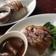 เมนูของร้าน คุณยุ้ยเป็ดพะโล้ นครปฐม