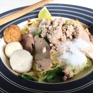 ก๋วยเตี๋ยวหมูโกเหม่ง (เจ้าเก่า) ตลาดหนองจอก