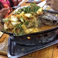 เมนูของร้าน ครัวเมืองลพ คนเมืองลิง