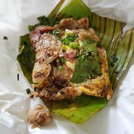 เมนูของร้าน ก๋วยเตี๋ยวคั่วไก่เสาชิงช้า หลีเฮง