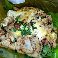 เมนูของร้าน ก๋วยเตี๋ยวคั่วไก่เสาชิงช้า หลีเฮง