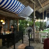 บรรยากาศ ข้าวต้ม ฮัท พัทยาเหนือ