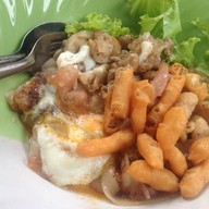 เมนูของร้าน ราดหน้าคอหมูหมัก เจ้าเก่าแฮปปี้แลนด์