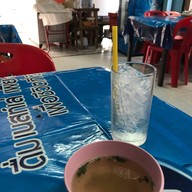 บิ๊กแอ๊ดโภชนา หน้าโรงพยาบาลสุราษฎร์ธานี
