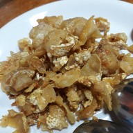 เมนูของร้าน ก๋วยเตี๋ยวเรือน้าชู ตลาดหลังกระทรวงการคลัง