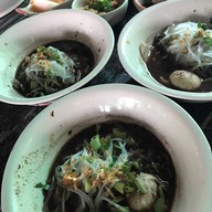 ก๋วยเตี๋ยวเรือตี๋หมวย อร่อยเด็ดเจ็ดย่านน้ำ