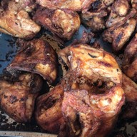 เมนูของร้าน ไก่ทอด ประชาสงเคราะห์30 ห้วยขวาง อยู่ปากทางเข้าสนามกีฬาข้างร้านน้ำปั่น ร้านขนมรังผึ้ง