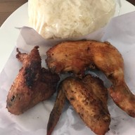 เมนูของร้าน ไก่ทอด ประชาสงเคราะห์30 ห้วยขวาง อยู่ปากทางเข้าสนามกีฬาข้างร้านน้ำปั่น ร้านขนมรังผึ้ง