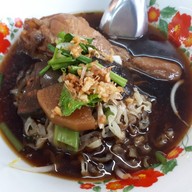 นายเอ็งหมูตุ๋นกระทะทอง