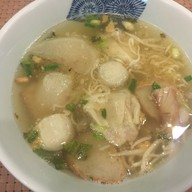 เมนูของร้าน บะหมี่เกี๊ยว สีลมซอย 10