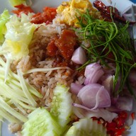 ข้าวคลุกกะปิ ครัวอรชฎา (ถนนสมเด็จเจ้าพระยา)