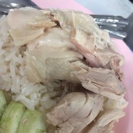 เมนูของร้าน ข้าวมันไก่ไหหลำนายจิว ถนนดินสอ