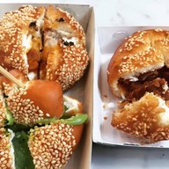 ซาลาเปาโกอ้วน อโศก