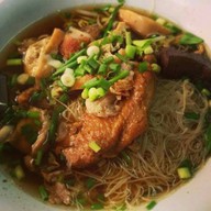 เมนูของร้าน Arma Noodle สวนพลู