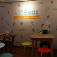 บรรยากาศ ICE BOX BKK ซอยสวนผัก