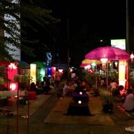 บรรยากาศ SomO Milk Garden ต.ในเมือง