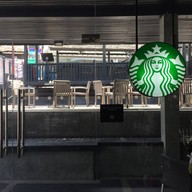 บรรยากาศ Starbucks กะตะ เซ็นเตอร์