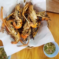 เมนูของร้าน ผ่องพรรณกุ้งเผา ตลาดกลางอยุธยา