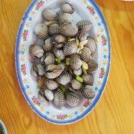 เมนูของร้าน ผ่องพรรณกุ้งเผา ตลาดกลางอยุธยา