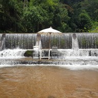 บรรยากาศ ร้านสว่างคาตา อ.แม่กำปอง จ.เชียงใหม่