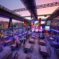 แสนสุข ผับ คาราโอเกะ อมตะชลบุรี