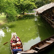 บรรยากาศ บ้านขนมไทยศุธาวัน ตลาดกรุงศรี