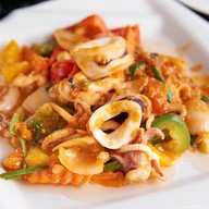 แสนสุข ผับ คาราโอเกะ อมตะชลบุรี