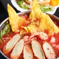 แสนสุข ผับ คาราโอเกะ อมตะชลบุรี