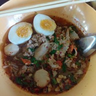 เมนูของร้าน ก๋วยเตี๋ยว5รส สูตรมะนาว เจ้าแรกในเชียงใหม่ สันผีเสื้อ