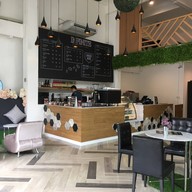 Infinite Dessert Cafe