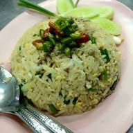 เมนูของร้าน ปิยะสุข หูฉลาม ข้าวผัดปู