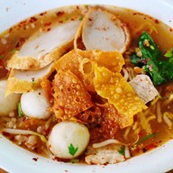 เมนูของร้าน ก๋วยเตี๋ยวหมูต้มยำตำลึง (สูตรมะนาว)